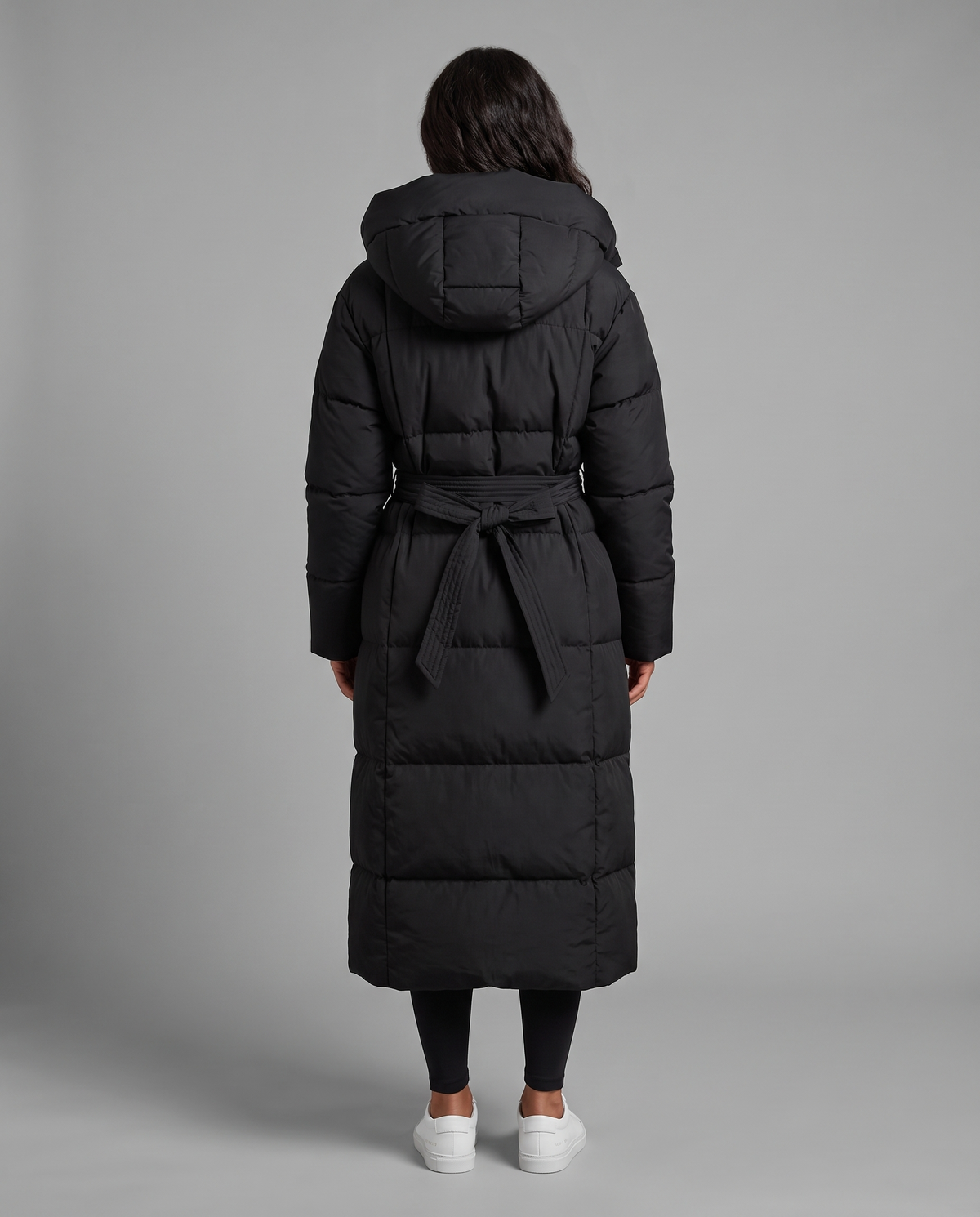 Luciana puffer coat in black – back